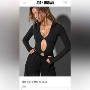 Black Leggings with Textured Knit and V-Neckline